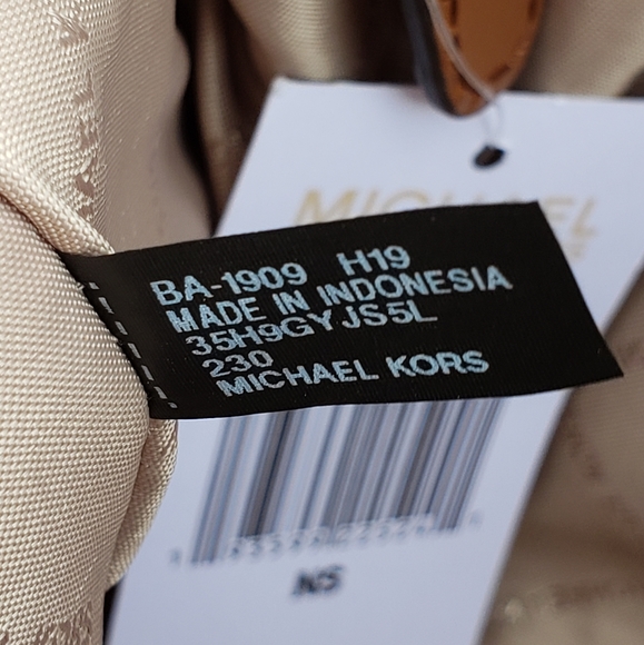 ⚠️LAST 1⚠️ Michael Kors Ginger SM Duffle Satchel - Picture 5 of 7